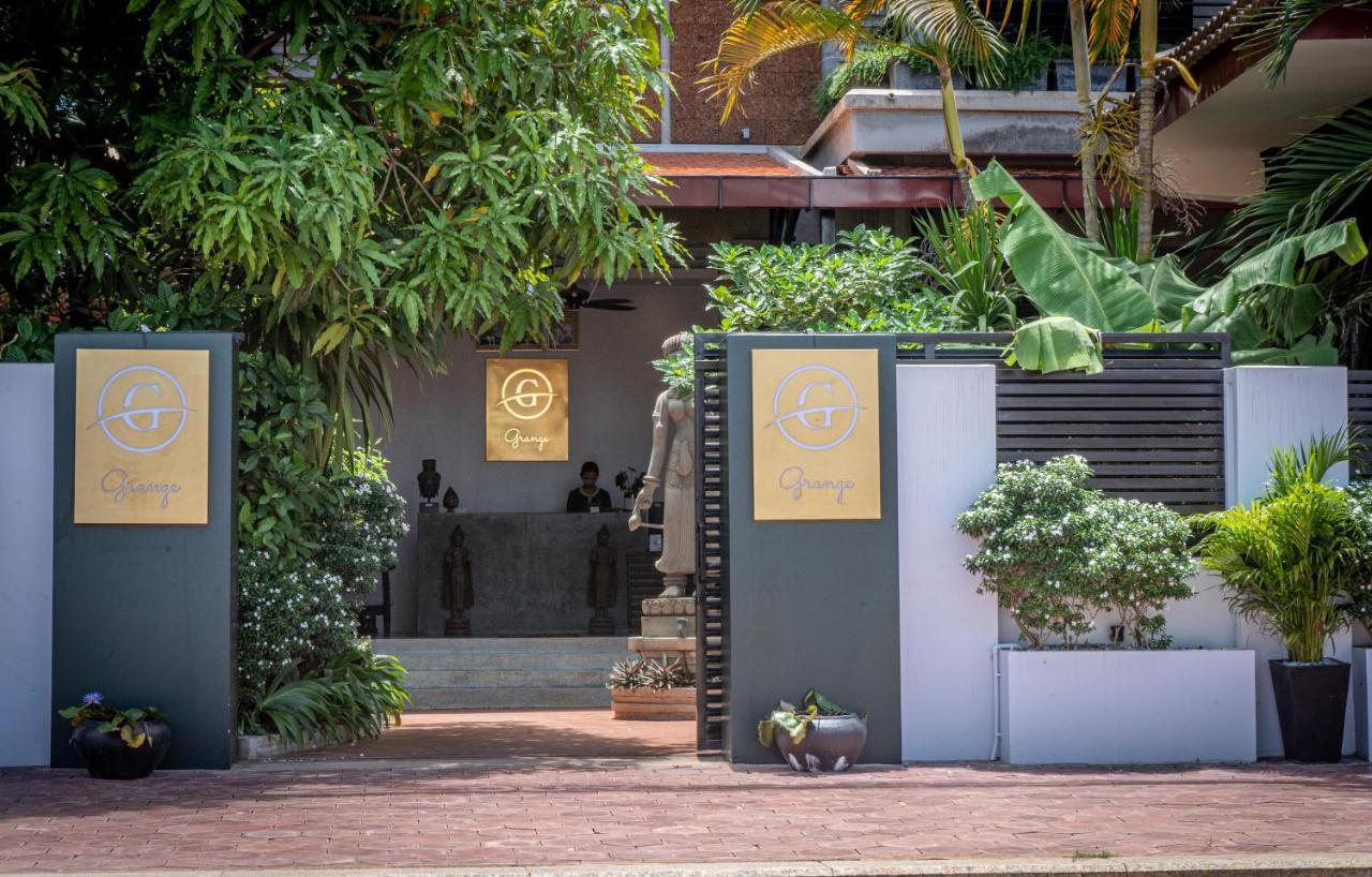 Grange Hotel Siem Reap Exterior photo
