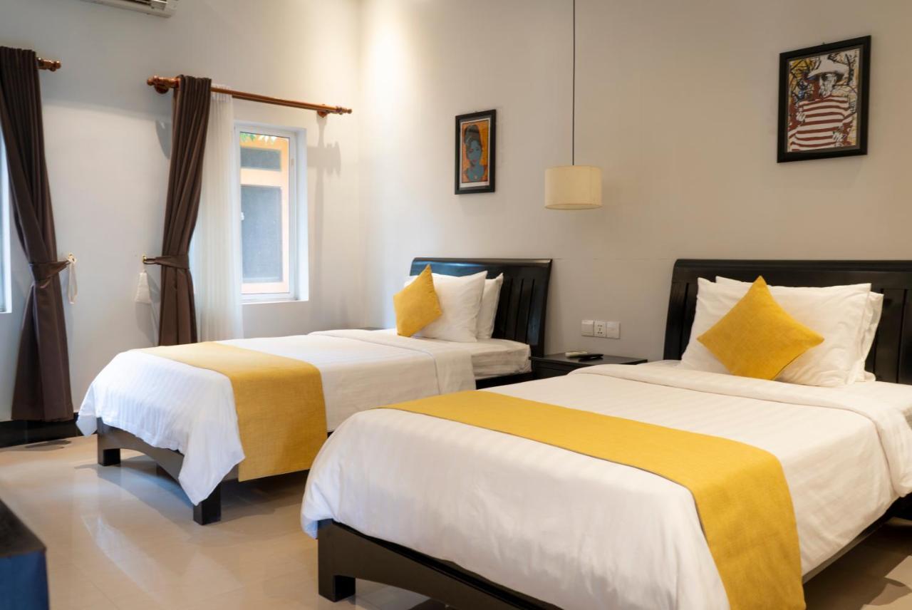 Grange Hotel Siem Reap Exterior photo