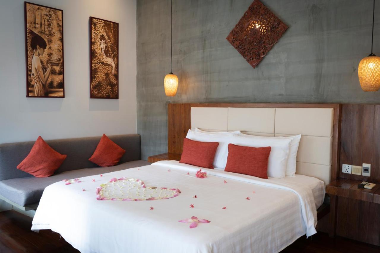 Grange Hotel Siem Reap Exterior photo