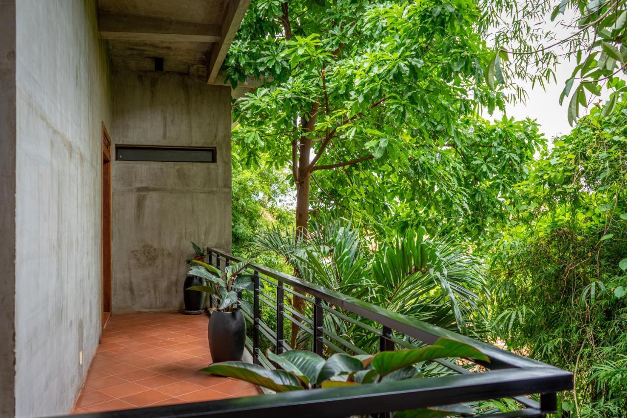 Grange Hotel Siem Reap Exterior photo
