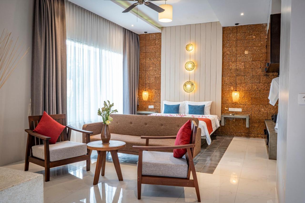 Grange Hotel Siem Reap Exterior photo