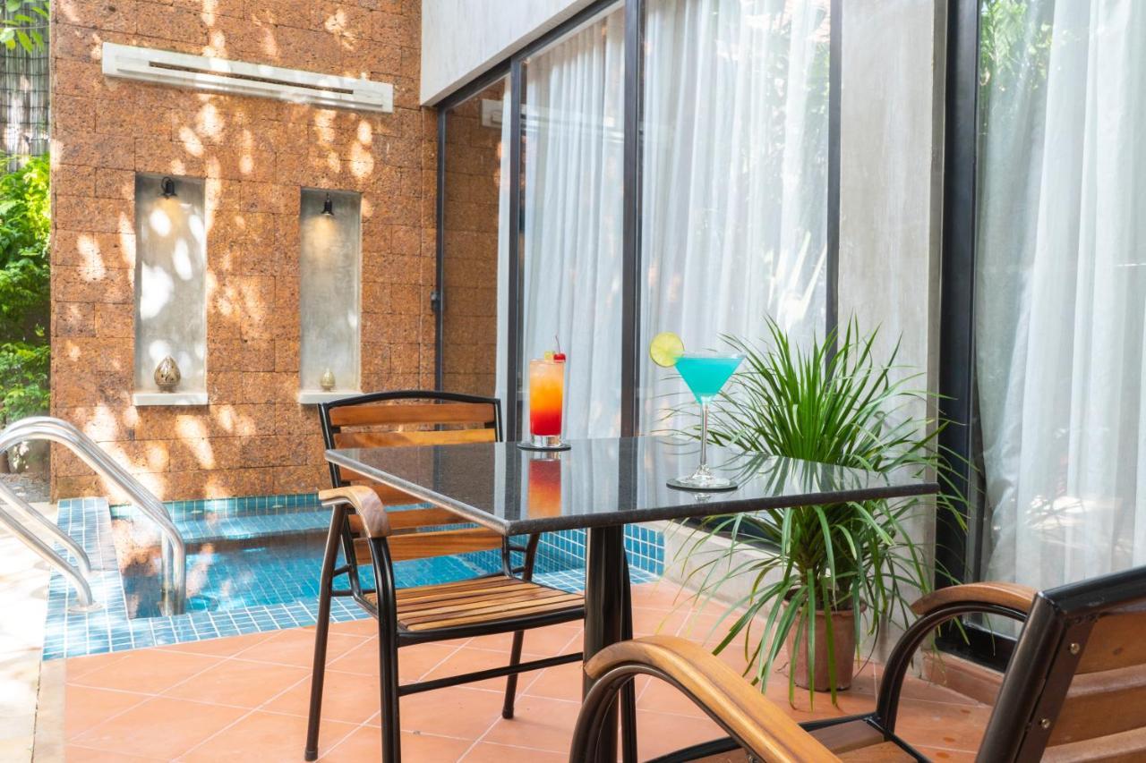 Grange Hotel Siem Reap Exterior photo