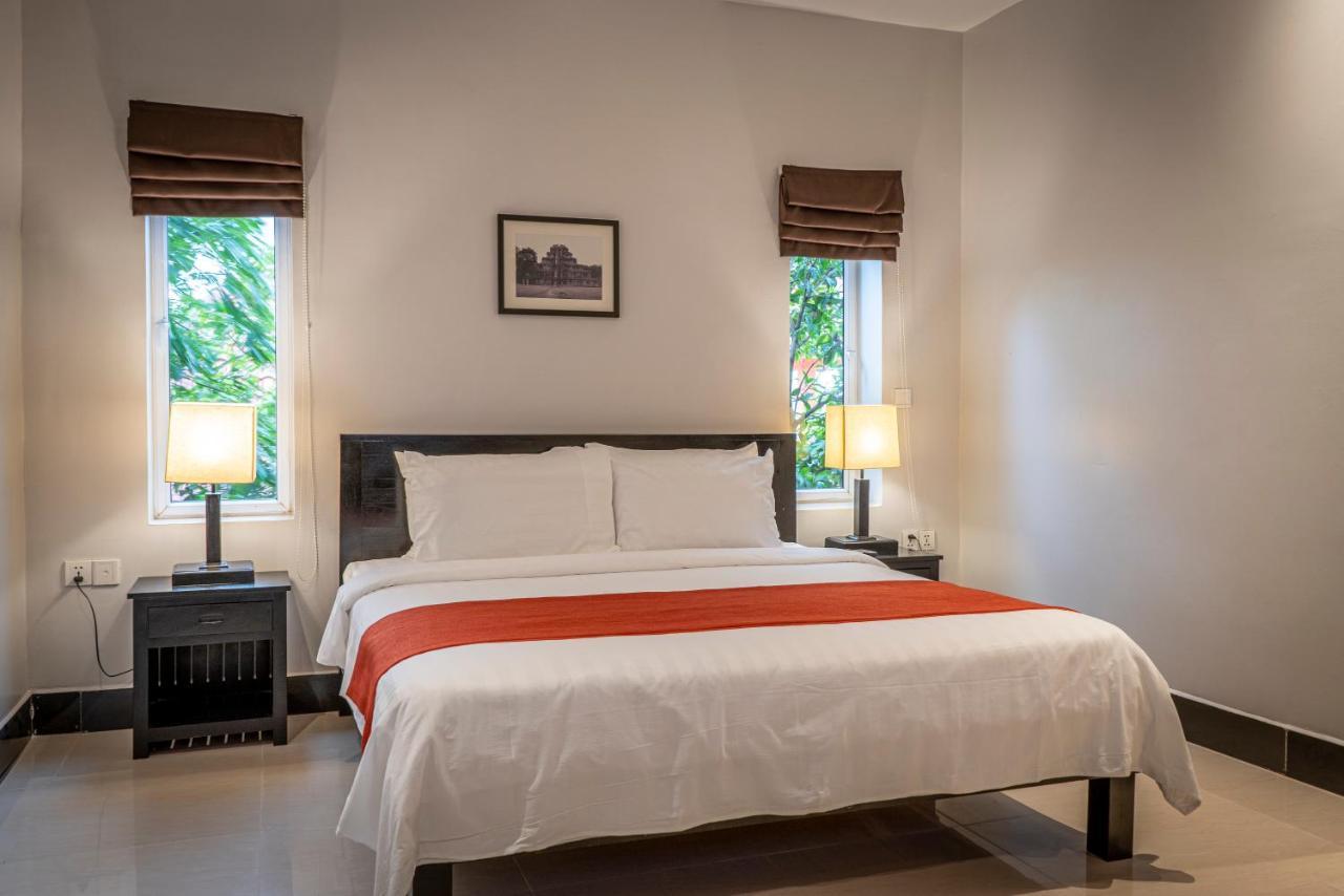 Grange Hotel Siem Reap Exterior photo