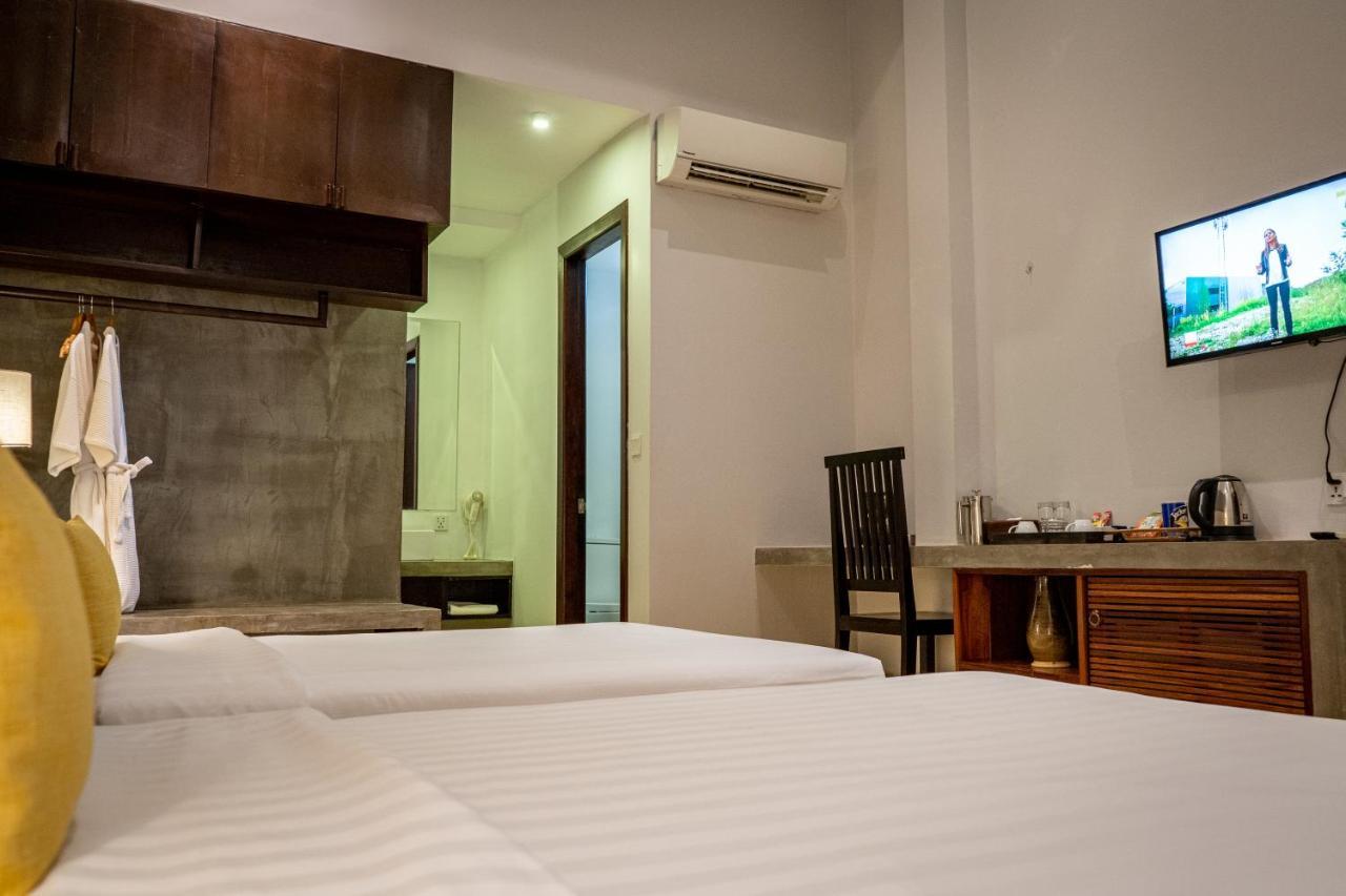 Grange Hotel Siem Reap Exterior photo