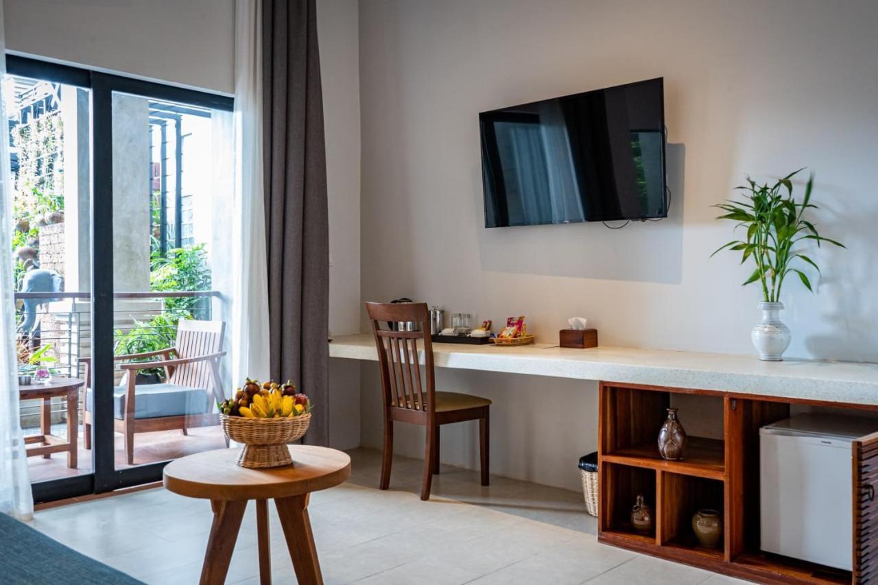 Grange Hotel Siem Reap Exterior photo